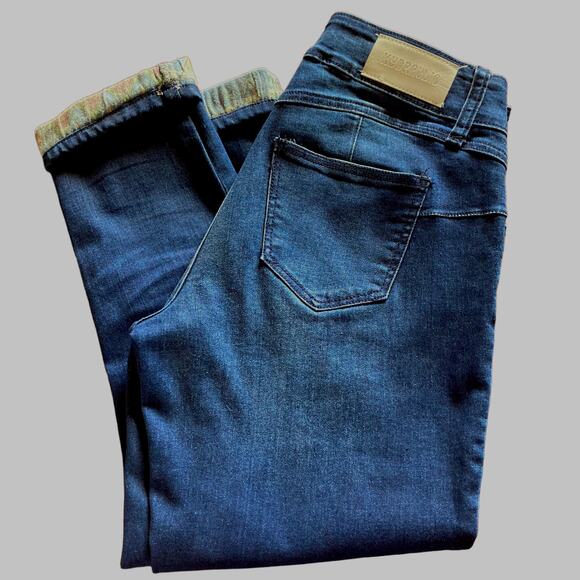 Hydraulic Crop Jeans Size 6 “Hydra Lift" Crop Medium Wash Printed Cuff - Picture 2 of 9